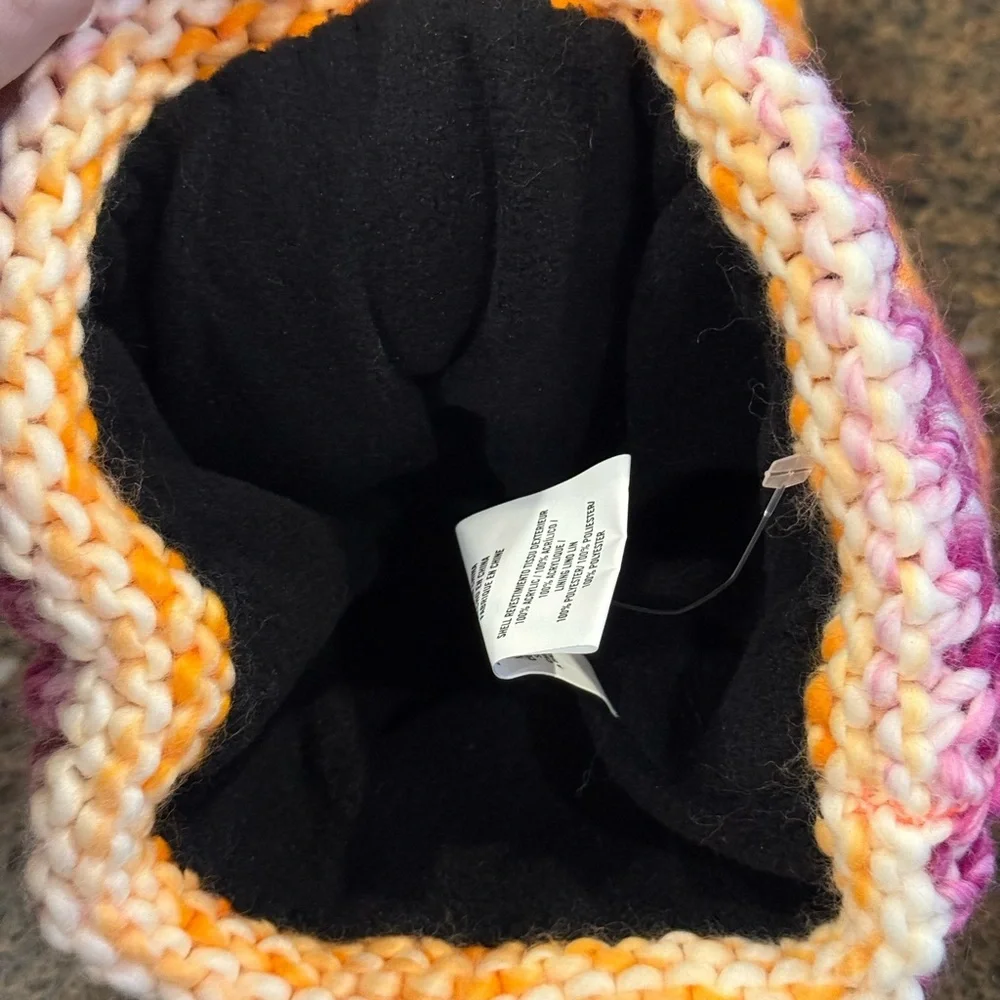 NEW Spyder Cute Multicolor Knit Soft Beanie with Pom-Pom - PINK, ORANGE & WHITE